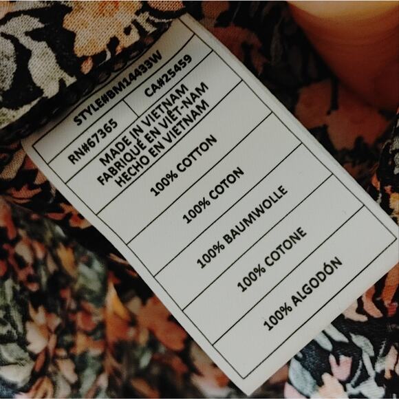 BB Dakota Steve Madden Floral Color Black Sleeveless Blouse Size Medium M Light - Picture 6 of 8